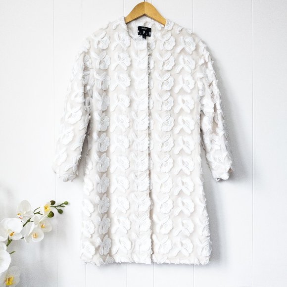 Lord & Taylor Jackets & Blazers - LORD & TAYLOR 424 Fifth Floral Applique Jacket